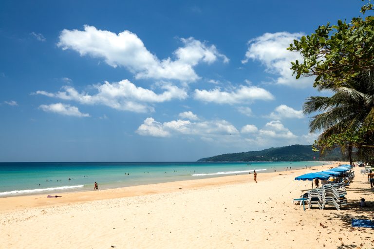  Karon beach